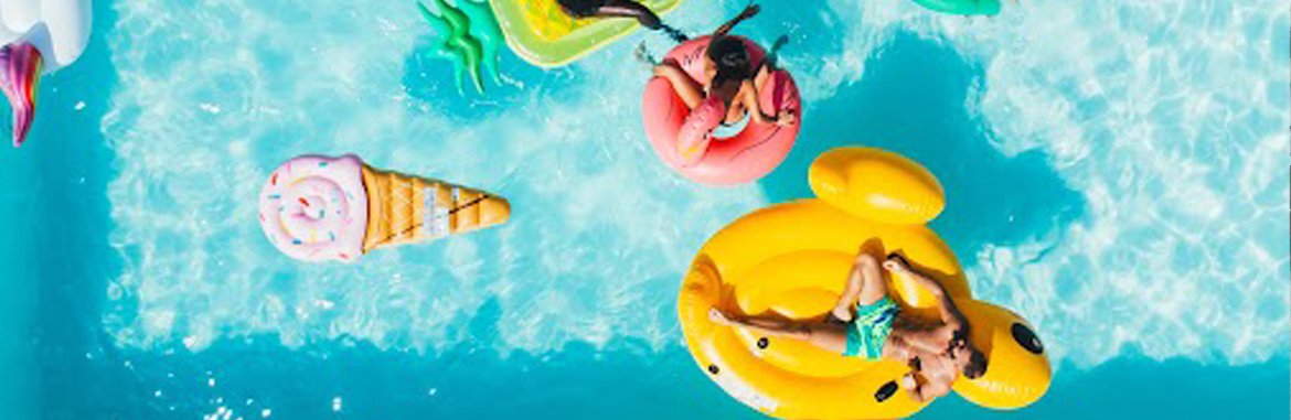 Diversión segura en la piscina 